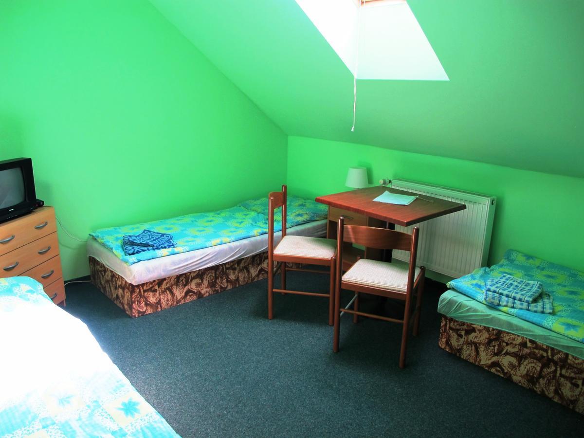 Hotel U Lisky Hostka  ภายนอก รูปภาพ