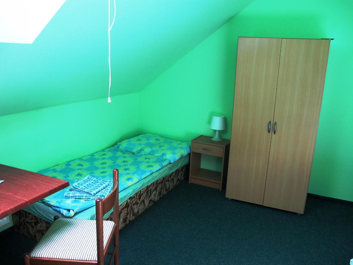 Hotel U Lisky Hostka  ภายนอก รูปภาพ